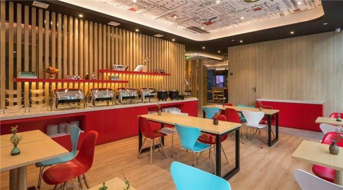 Ibis Urumqi Weixing Square Hotel Exterior photo